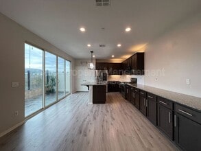 4860 Ballast Ln in San Diego, CA - Building Photo - Building Photo