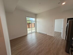 6320 Sentinal Dr in Nanaimo, BC - Building Photo - Building Photo