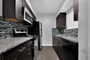 Grove in San Antonio, TX - Building Photo