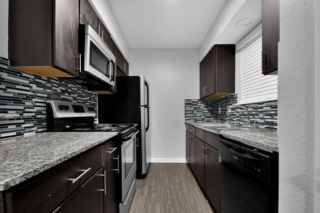 Grove in San Antonio, TX - Foto de edificio - Building Photo
