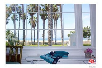 2219 Ocean Ave in Santa Monica, CA - Building Photo - Building Photo