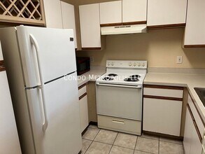 2652 Robert Trent Jones Dr in Orlando, FL - Building Photo - Building Photo