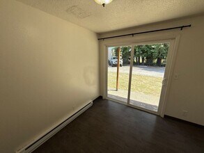 3870 Iberis St NE in Salem, OR - Building Photo - Building Photo