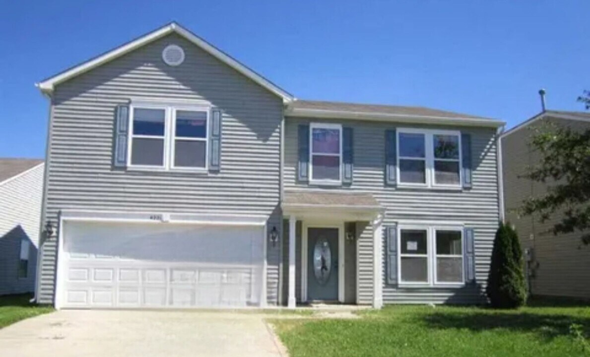 4221 Fletcher Dr in Lafayette, IN - Building Photo