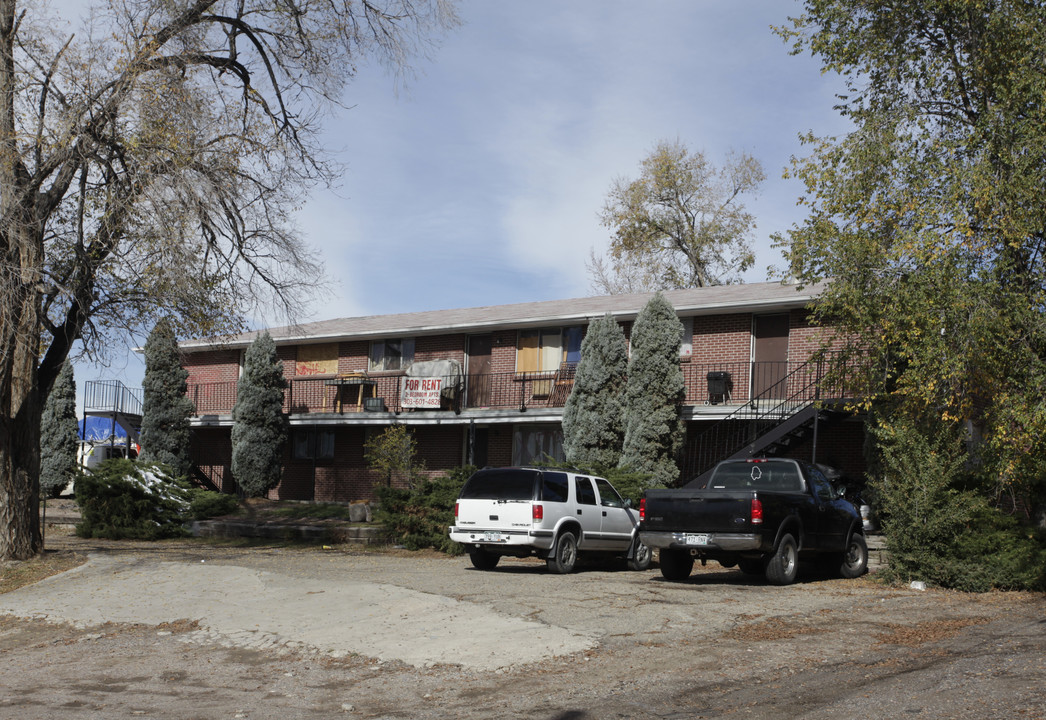 Mount Air Apartments in Lakewood, CO - Building Photo