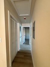 11720 Utah Ave, Unit B in South Gate, CA - Building Photo - Building Photo