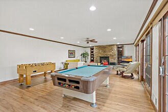 2017 Woodford Rd in Vienna, VA - Building Photo - Building Photo