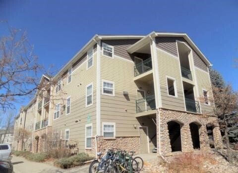2226 W Elizabeth St, Unit C202 in Fort Collins, CO - Building Photo