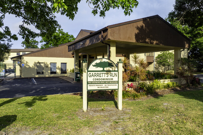 Garrett's Run Condominiums in Melbourne, FL - Foto de edificio - Building Photo