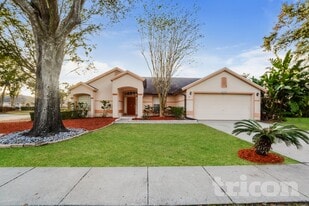 2391 Alclobe Cir in Ocoee, FL - Building Photo