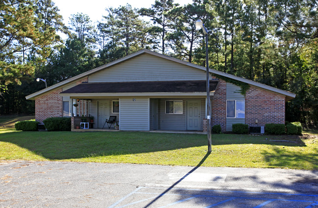 Southside Apartments in Marianna, FL - Foto de edificio - Building Photo