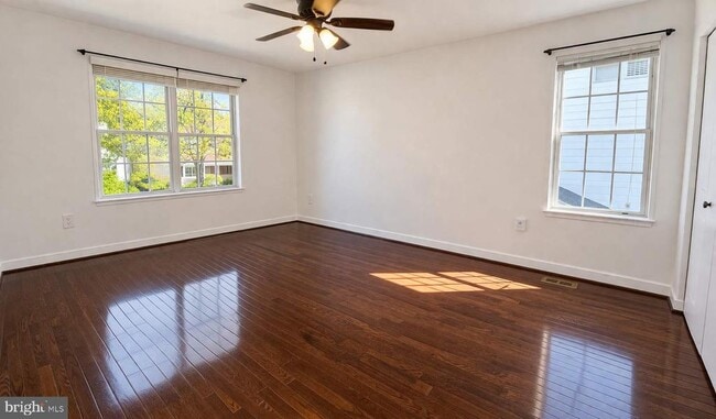 20521 Neerwinder St in Germantown, MD - Building Photo - Building Photo