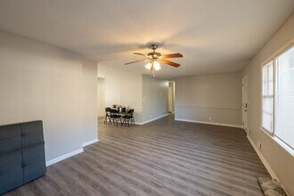 465 N Hairston Rd in Stone Mountain, GA - Building Photo - Building Photo