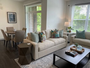 5102 Aldersgate Dr in Hilliard, OH - Building Photo - Building Photo