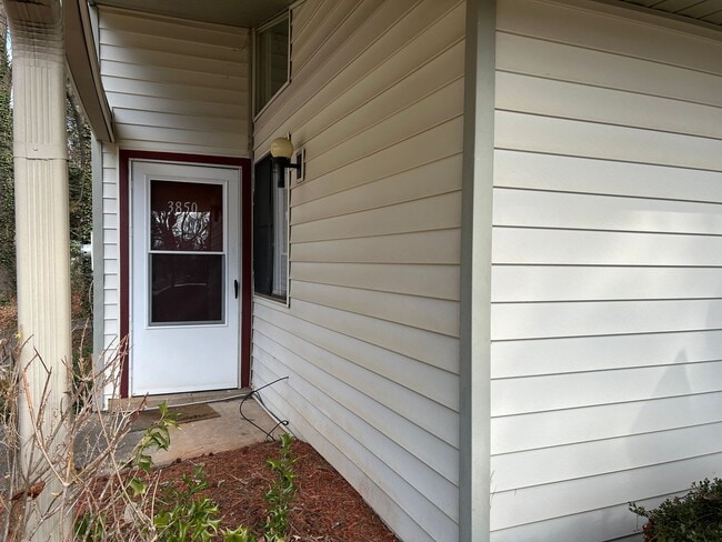 3850 Mulkey Cir SW in Marietta, GA - Foto de edificio - Building Photo