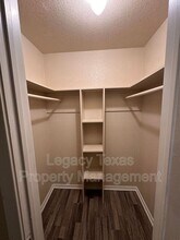 404 S Anglin St in Cleburne, TX - Building Photo - Building Photo