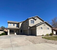 5353 N Ormondo Way in Litchfield Park, AZ - Building Photo