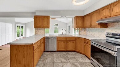 35 Highpoint Rd in Woodbury, CT - Building Photo - Building Photo