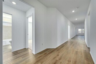 1015 Ascari Ct in Hutto, TX - Building Photo - Building Photo