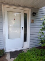 40 Village Hill Ln in Natick, MA - Building Photo