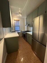 25 Minetta Ln in New York, NY - Building Photo - Building Photo