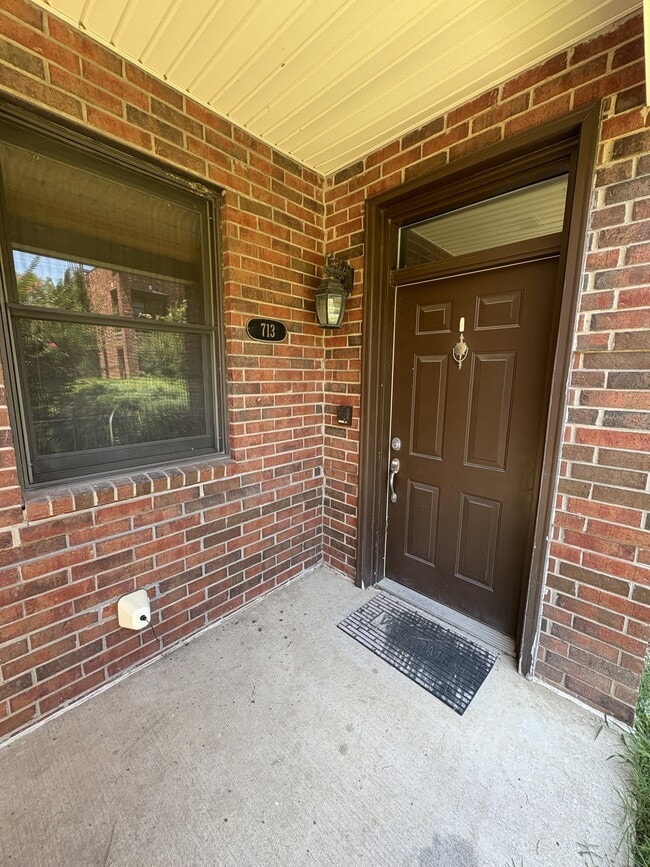 property at 713 S Madison Pl