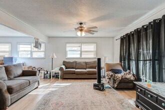 4202 44th St in Lubbock, TX - Building Photo - Building Photo