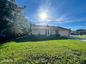 13326 Currituck Dr N in Jacksonville, FL - Building Photo