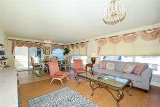 3804 Gulf of Mexico Dr in Longboat Key, FL - Building Photo - Building Photo