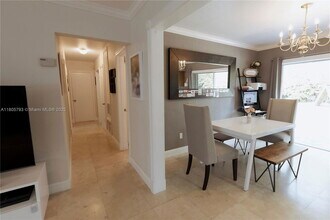 10521 SW 124th Ave in Miami, FL - Building Photo - Building Photo