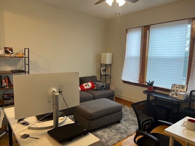 23 Cedar St, Unit B2-4 in Malden, MA - Building Photo - Building Photo