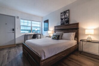 4015 Indian Creek Dr in Miami Beach, FL - Building Photo - Building Photo