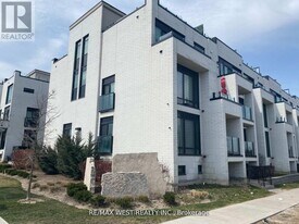 130 Widdicombe Hill Blvd in Toronto, ON - Building Photo