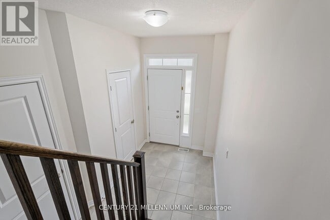 2368 Natasha Cir in Oakville, ON - Building Photo - Building Photo