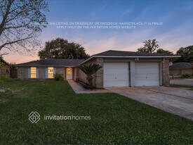 2902 Early Turn Dr in Webster, TX - Building Photo