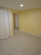 174 Wright St, Unit LL in Staten Island, NY - Foto de edificio - Building Photo