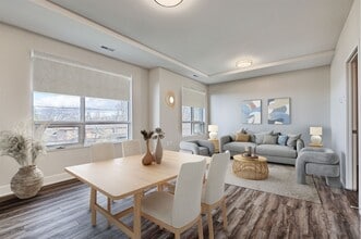 62 Dixfield Dr in Toronto, ON - Building Photo - Building Photo