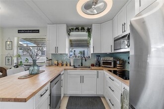 3114 Byron Cir in Hollywood, FL - Building Photo - Building Photo