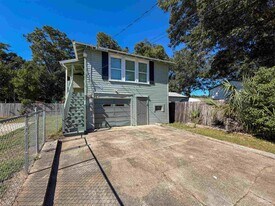 17 N K St in Pensacola, FL - Building Photo