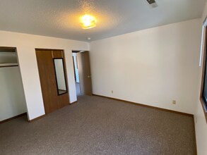 365 Ellis Ave in Iowa City, IA - Building Photo - Building Photo