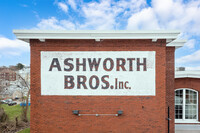 Ashworth Lofts in Fall River, MA - Foto de edificio - Building Photo