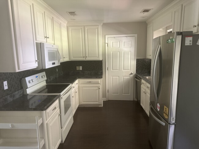 5113 Pineapple Hwy in Greenville, AL - Building Photo - Building Photo