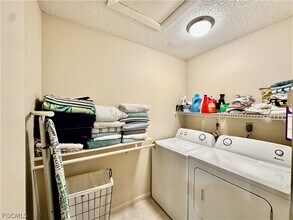 13212 Tall Pine Cir in Ft. Myers, FL - Building Photo - Building Photo