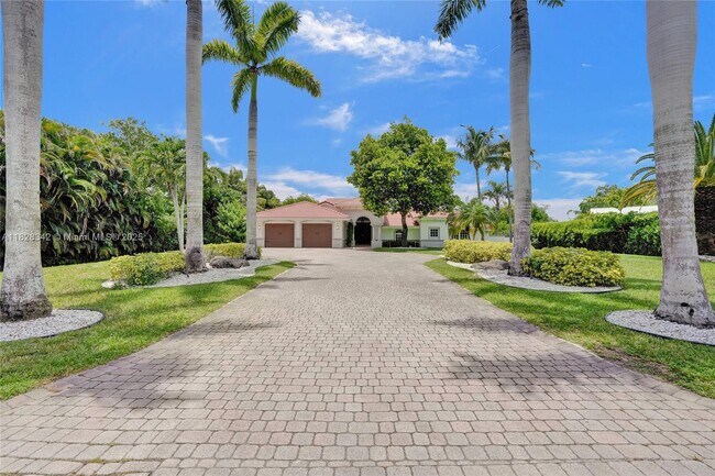 5963 NW 75th Way in Parkland, FL - Building Photo - Building Photo