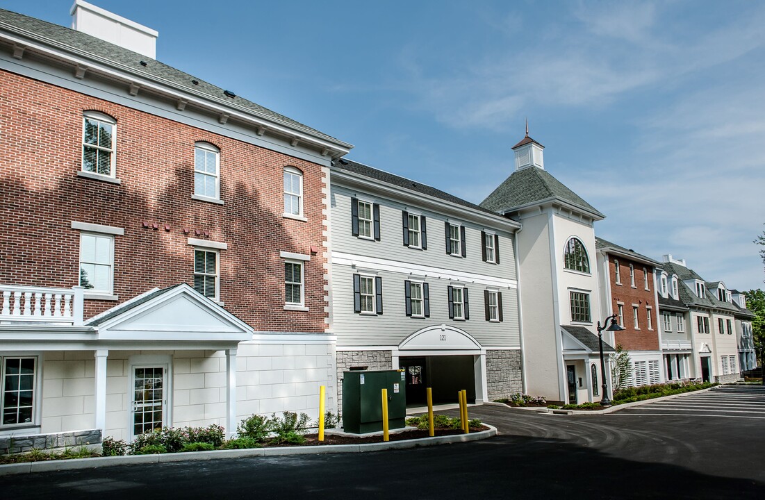 Metro Star - Metro 121 in Milford, CT - Building Photo