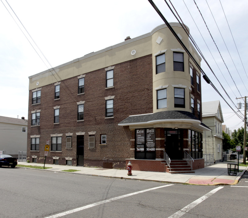 200 Erie St in Elizabeth, NJ - Building Photo