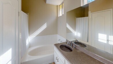 8130 E Naples Ln in Anaheim, CA - Building Photo - Building Photo