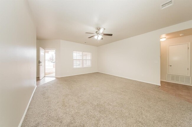 4601 Wagner Lake Dr in Yukon, OK - Building Photo - Building Photo