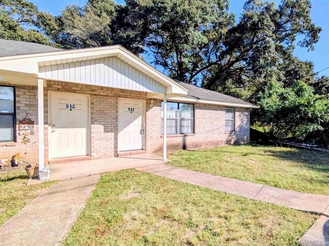 property at 912 Rentz Ave