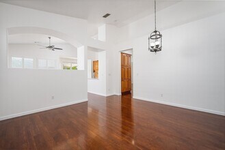 2066 Horseshoe Glen Cir in Folsom, CA - Building Photo - Building Photo